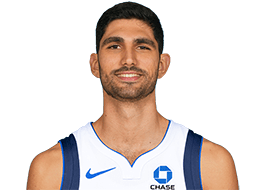 Santi Aldama headshot